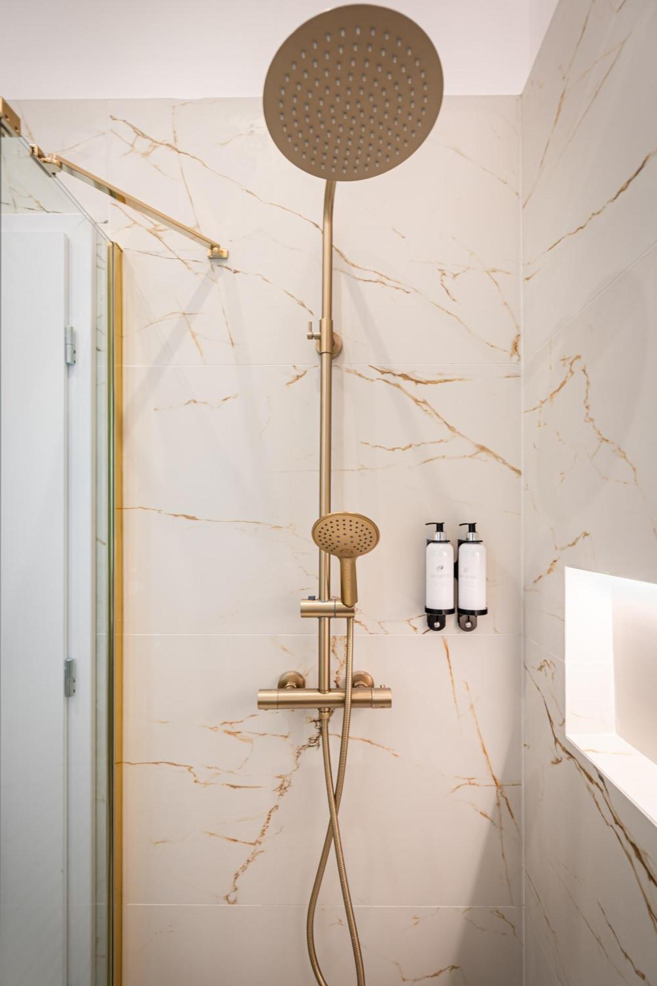 K51 - Kiraly Boutique Residence - Best Location By Bqa Βουδαπέστη Εξωτερικό φωτογραφία
